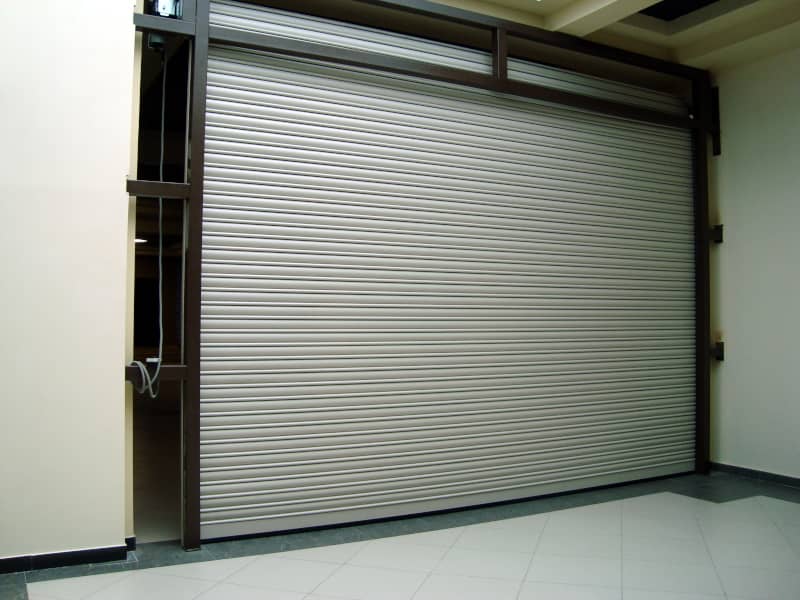 Роллетные ворота DoorHan в Якутске с установкой